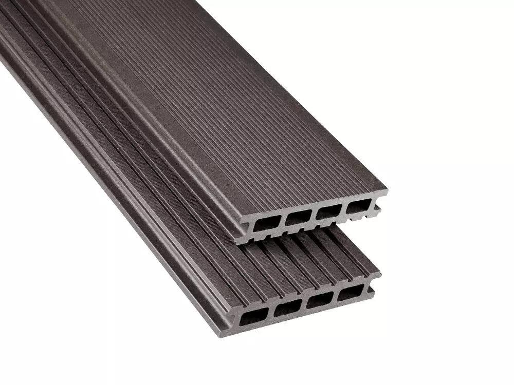 WPC Dielen HK Standard fein/grob graubraun mattiert, 26x145mm, Länge 4m